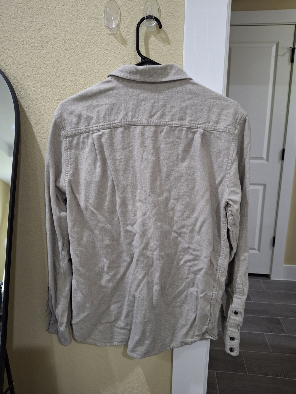 Mutual Weave Button-Up - Picture 5 of 5